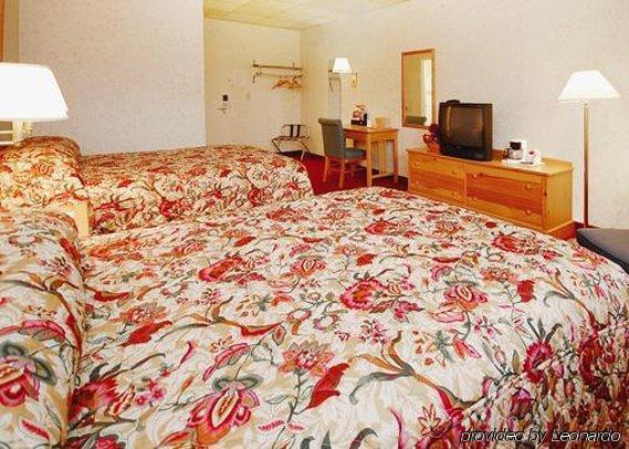 Econo Lodge Stewart International Airport New Windsor Exterior photo