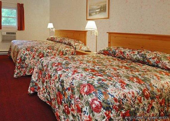 Econo Lodge Stewart International Airport New Windsor Exterior photo